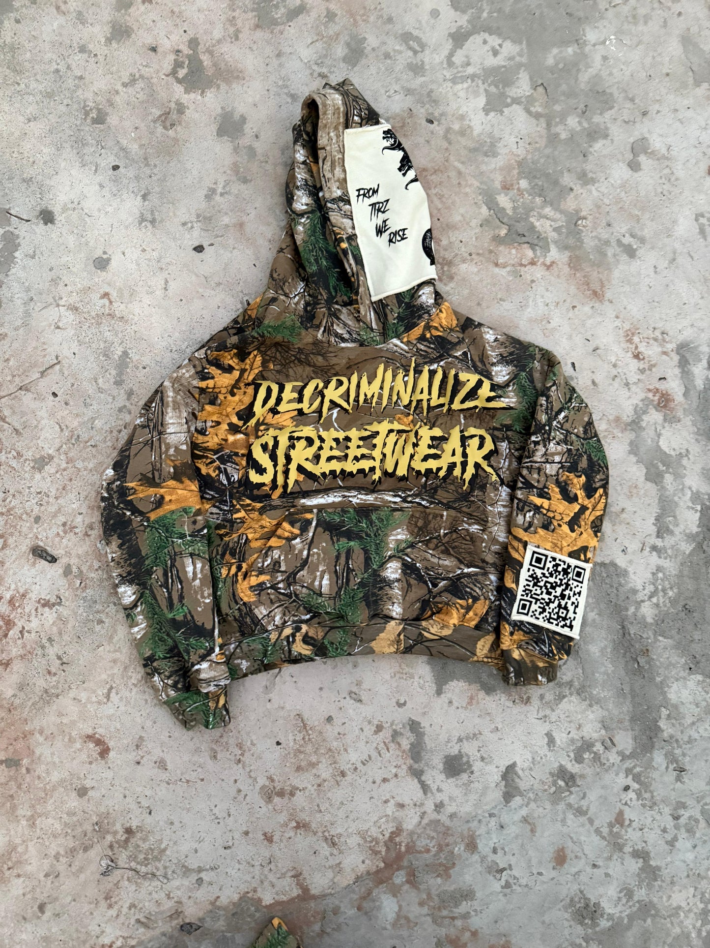 THE ROOTED SET — BOTTOMS