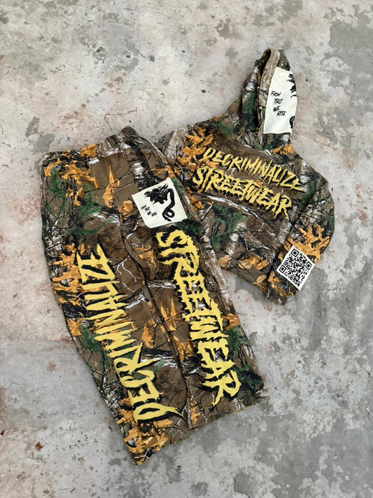 THE ROOTED SET — BOTTOMS